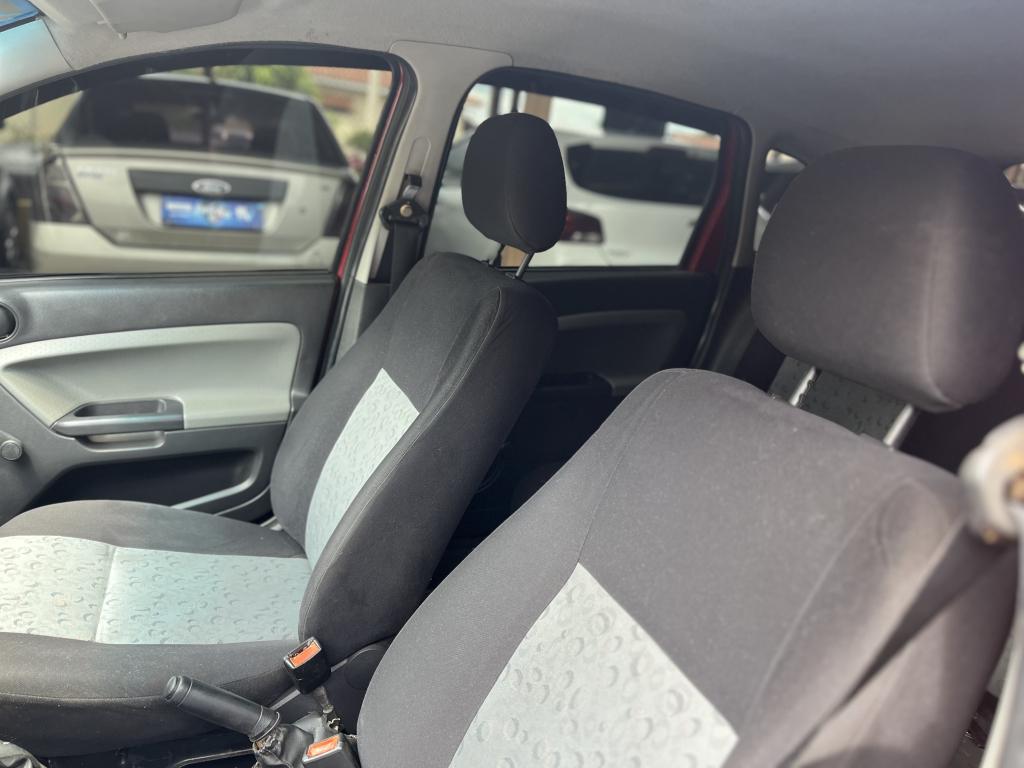FORD Fiesta Hatch - Foto