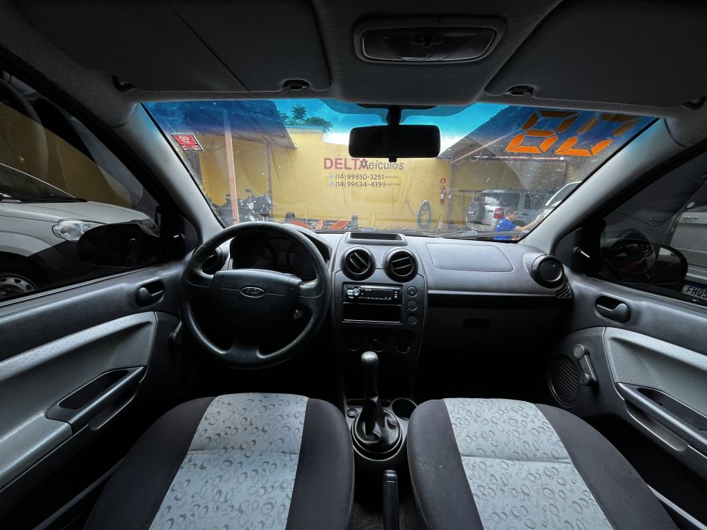 FORD Fiesta Hatch - Foto