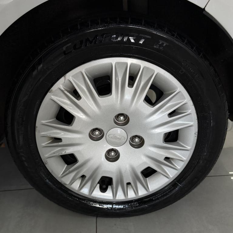 FORD Fiesta Hatch - Foto