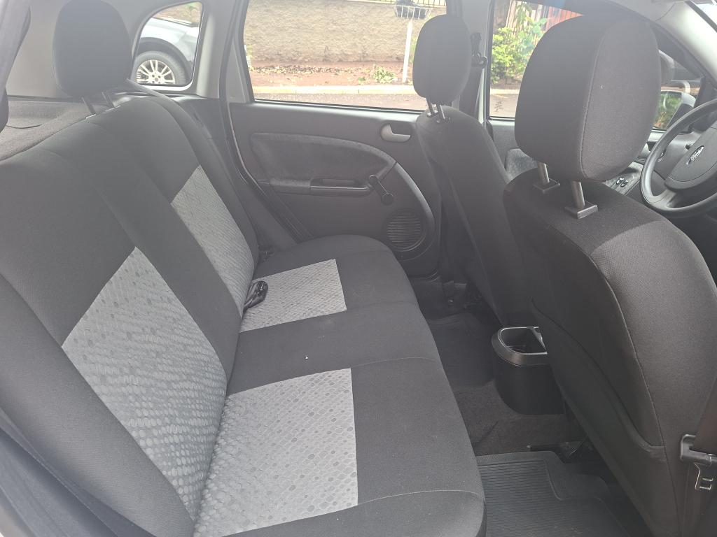 FORD Fiesta Hatch - Foto