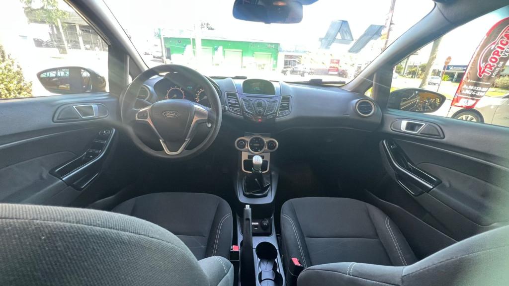 FORD Fiesta Hatch - Foto