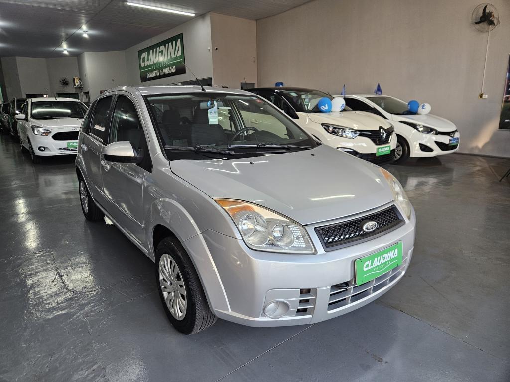 FORD Fiesta Hatch - Foto