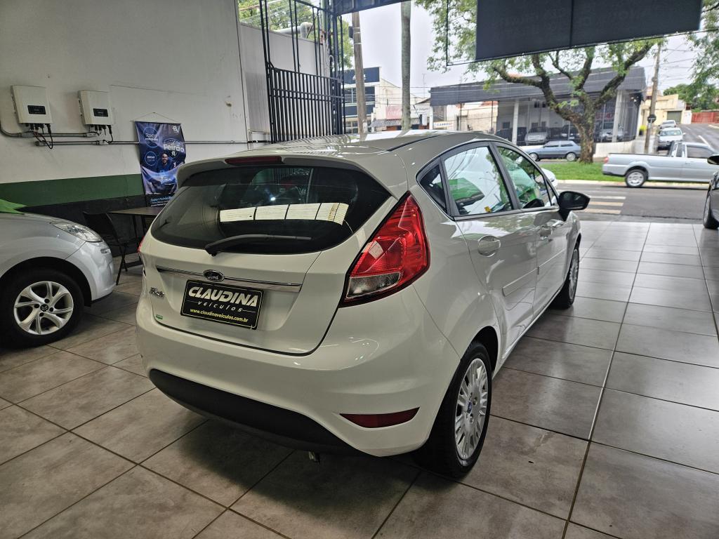 FORD Fiesta Hatch - Foto