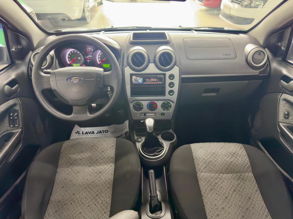 FORD Fiesta Hatch - Foto