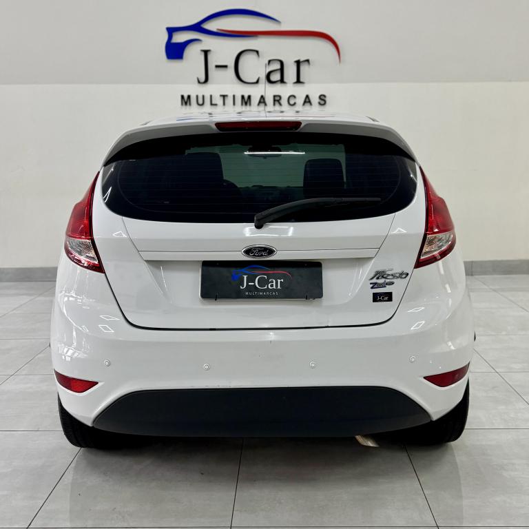 FORD Fiesta Hatch - Foto