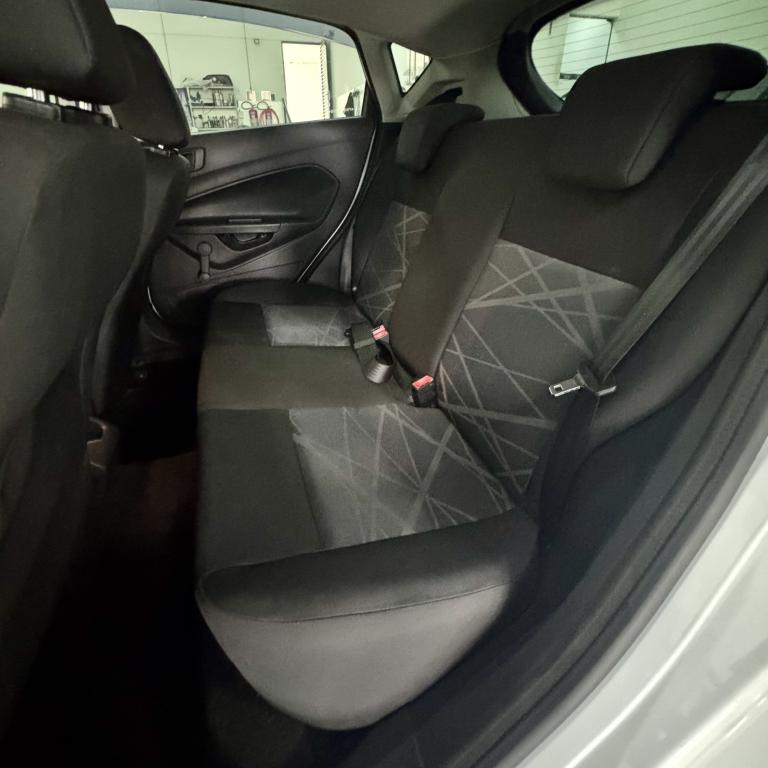 FORD Fiesta Hatch - Foto