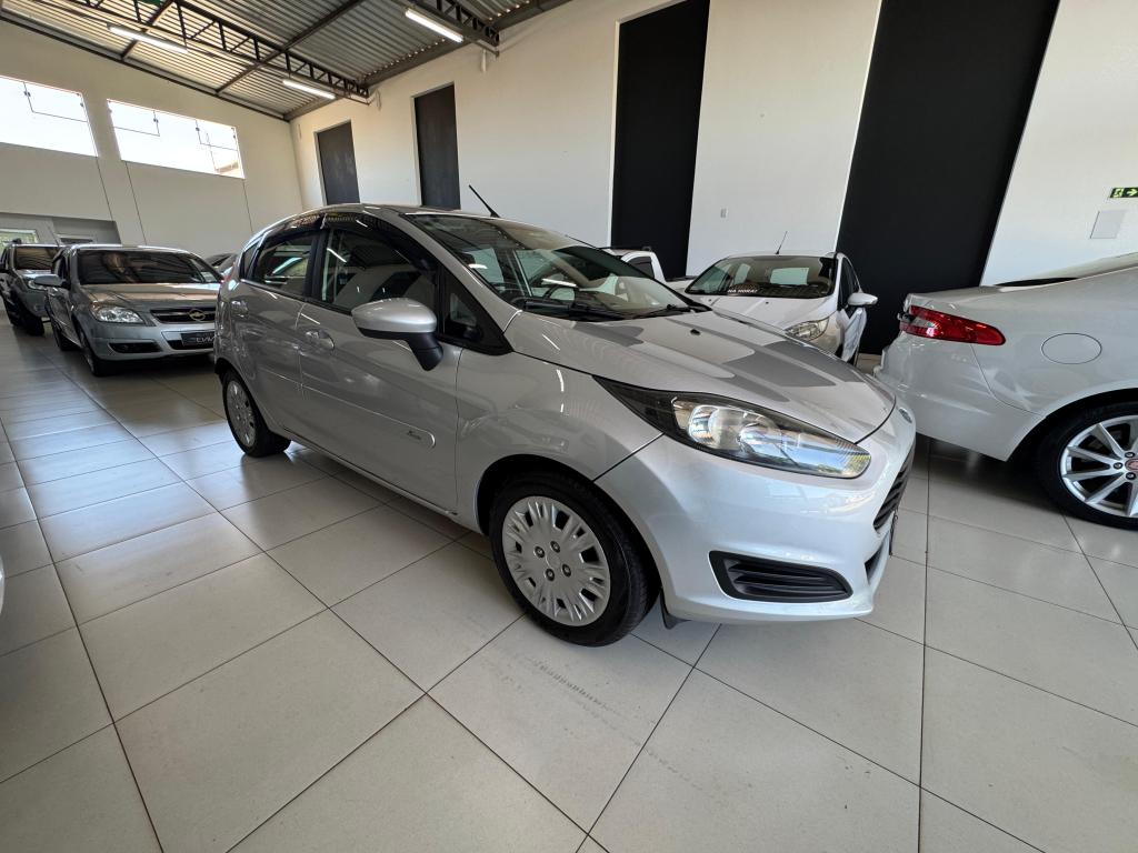 FORD Fiesta Hatch - Foto