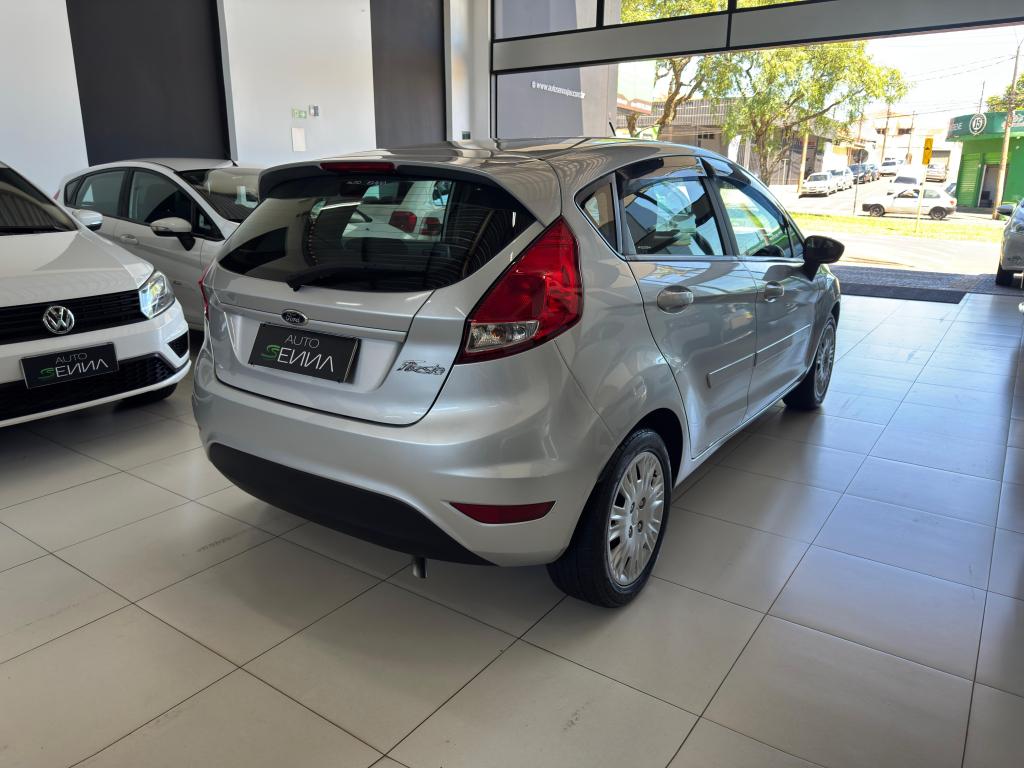 FORD Fiesta Hatch - Foto