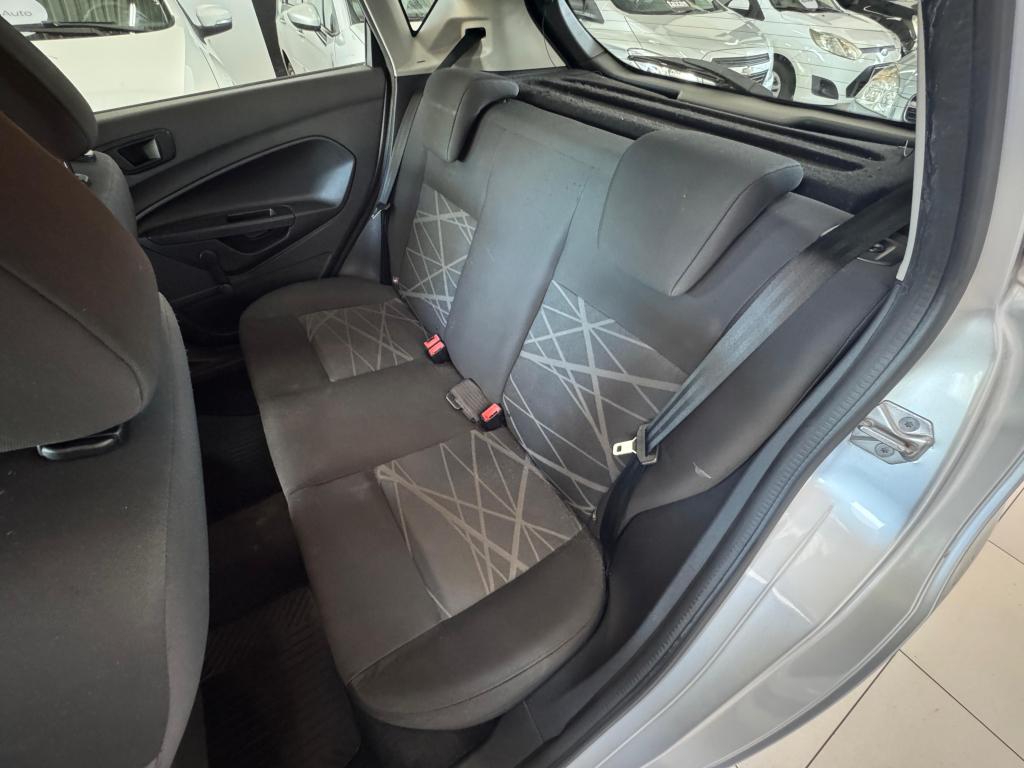 FORD Fiesta Hatch - Foto
