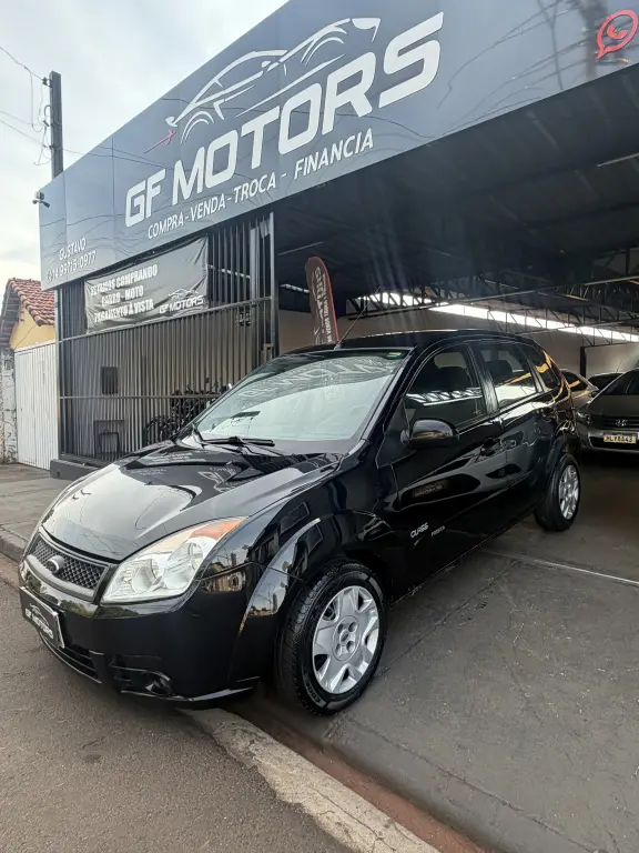 FORD Fiesta Hatch - Foto