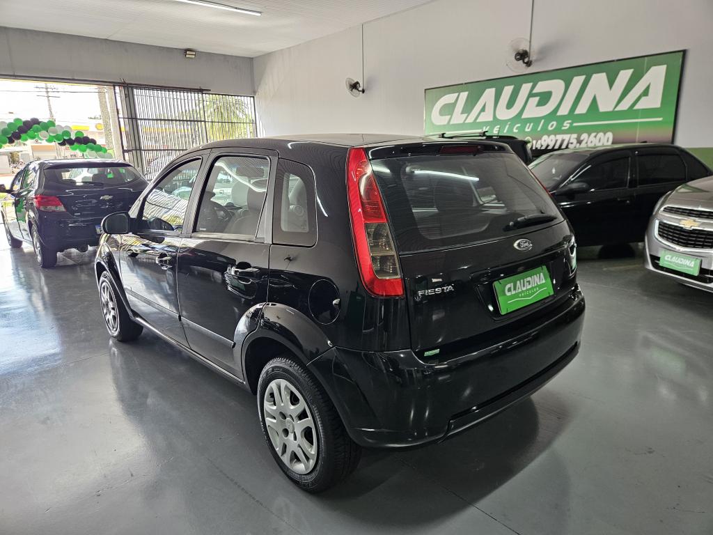FORD Fiesta Hatch - Foto