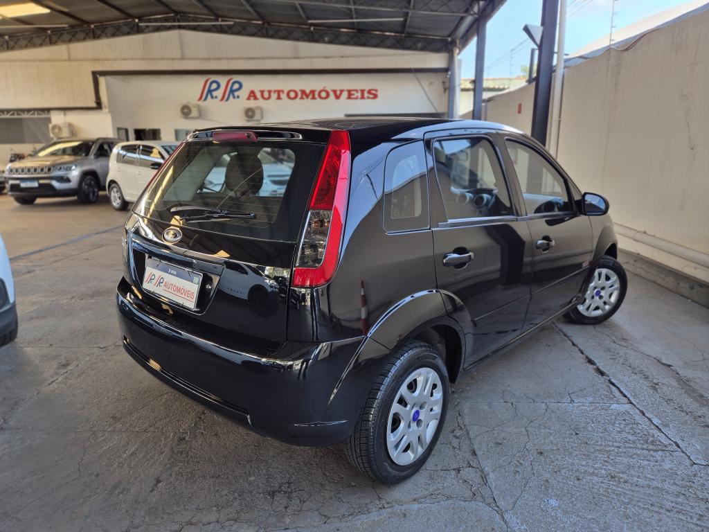 FORD Fiesta Hatch - Foto