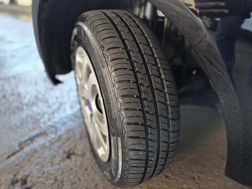 FORD Fiesta Hatch - Foto