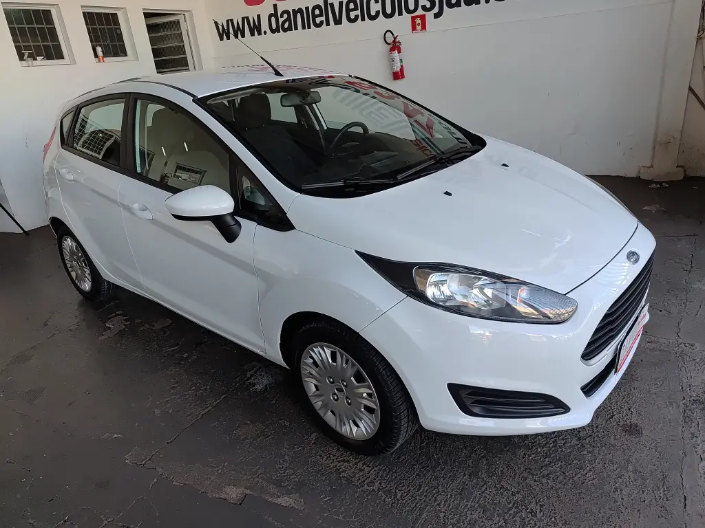 FORD Fiesta Hatch - Foto