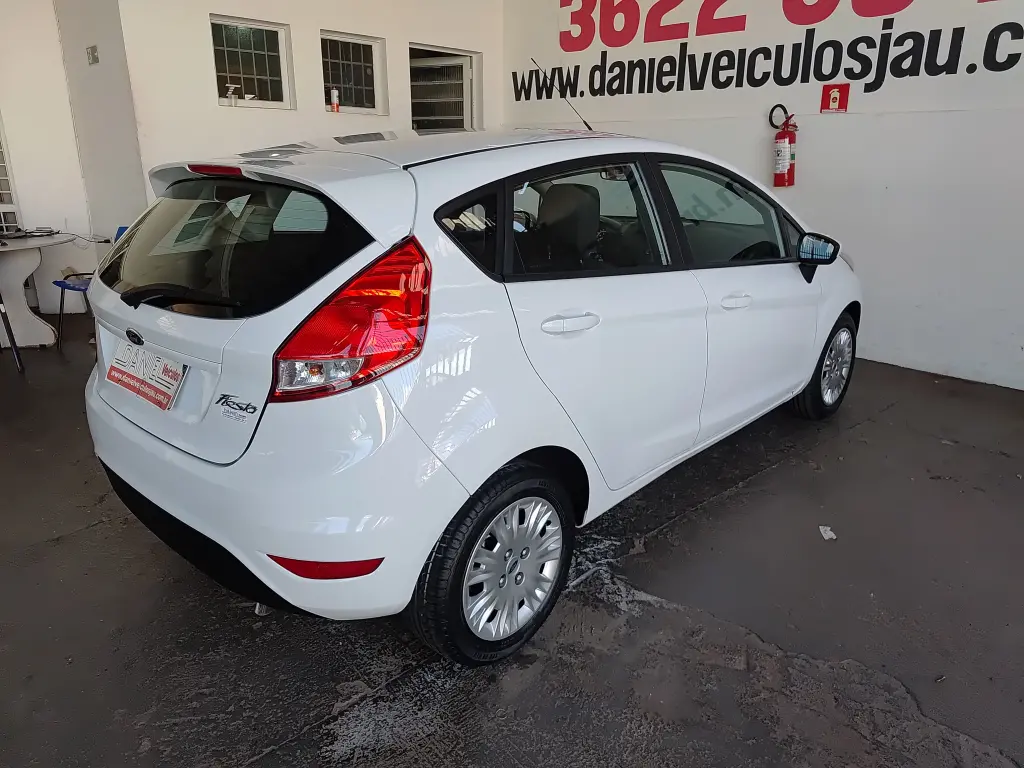 FORD Fiesta Hatch - Foto