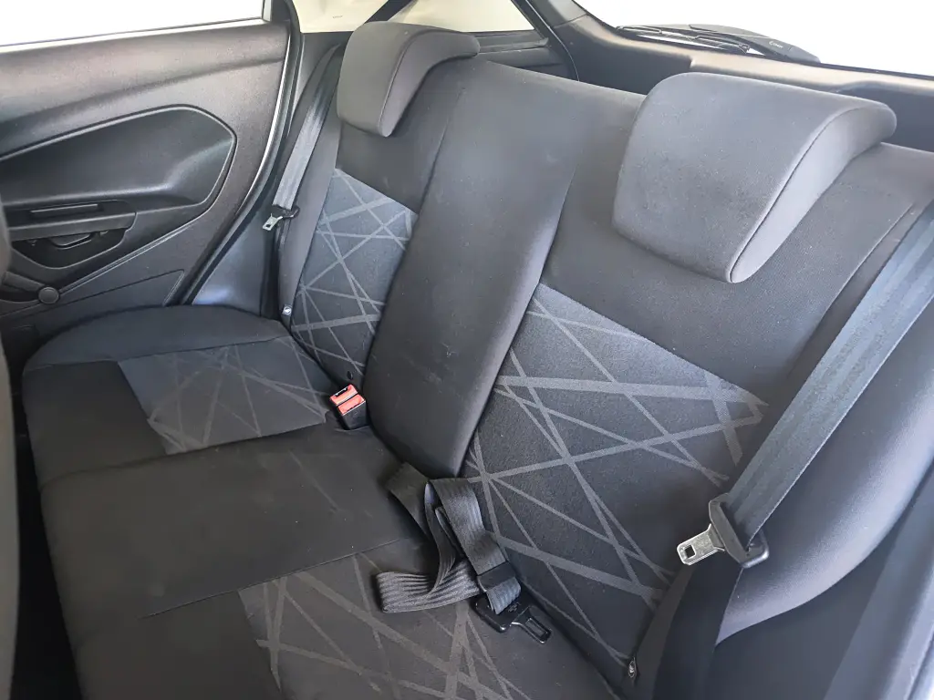 FORD Fiesta Hatch - Foto