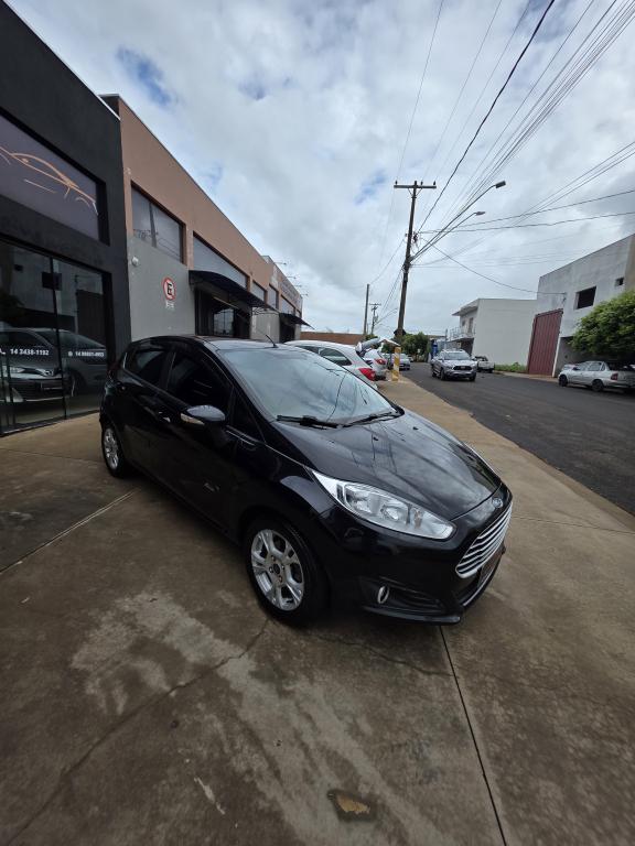 FORD Fiesta Hatch - Foto