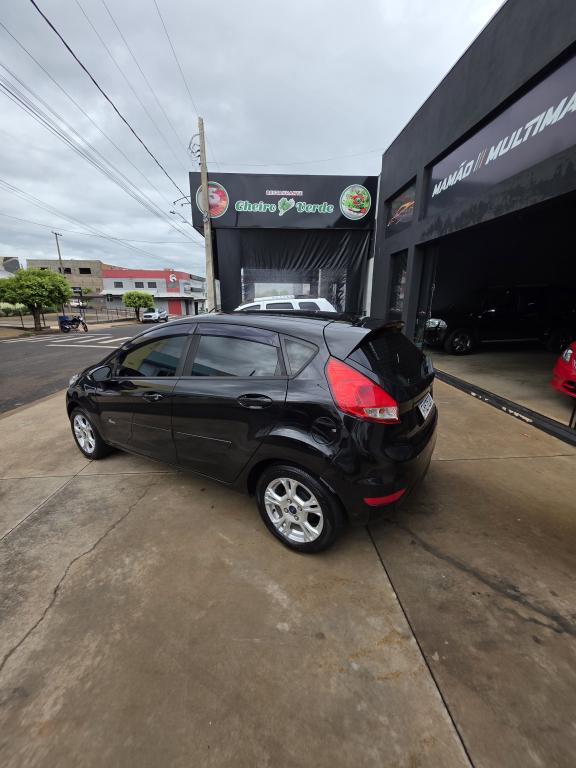 FORD Fiesta Hatch - Foto
