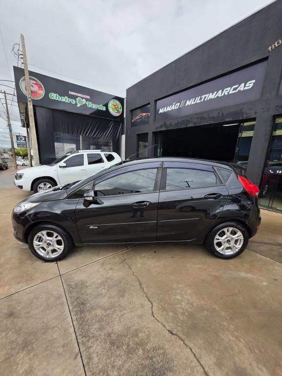 FORD Fiesta Hatch - Foto