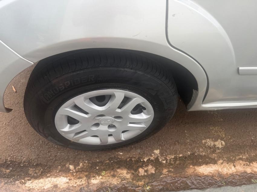 FORD Fiesta Hatch - Foto