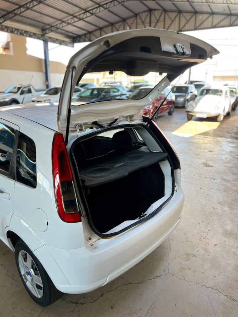 FORD Fiesta Hatch - Foto