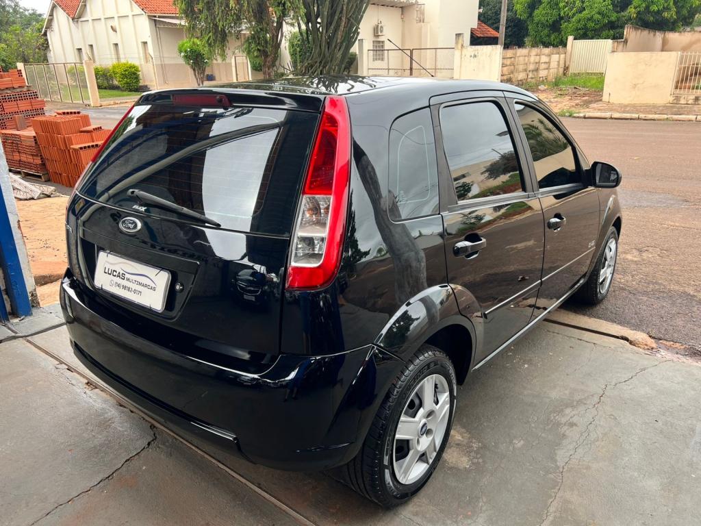 FORD Fiesta Hatch - Foto