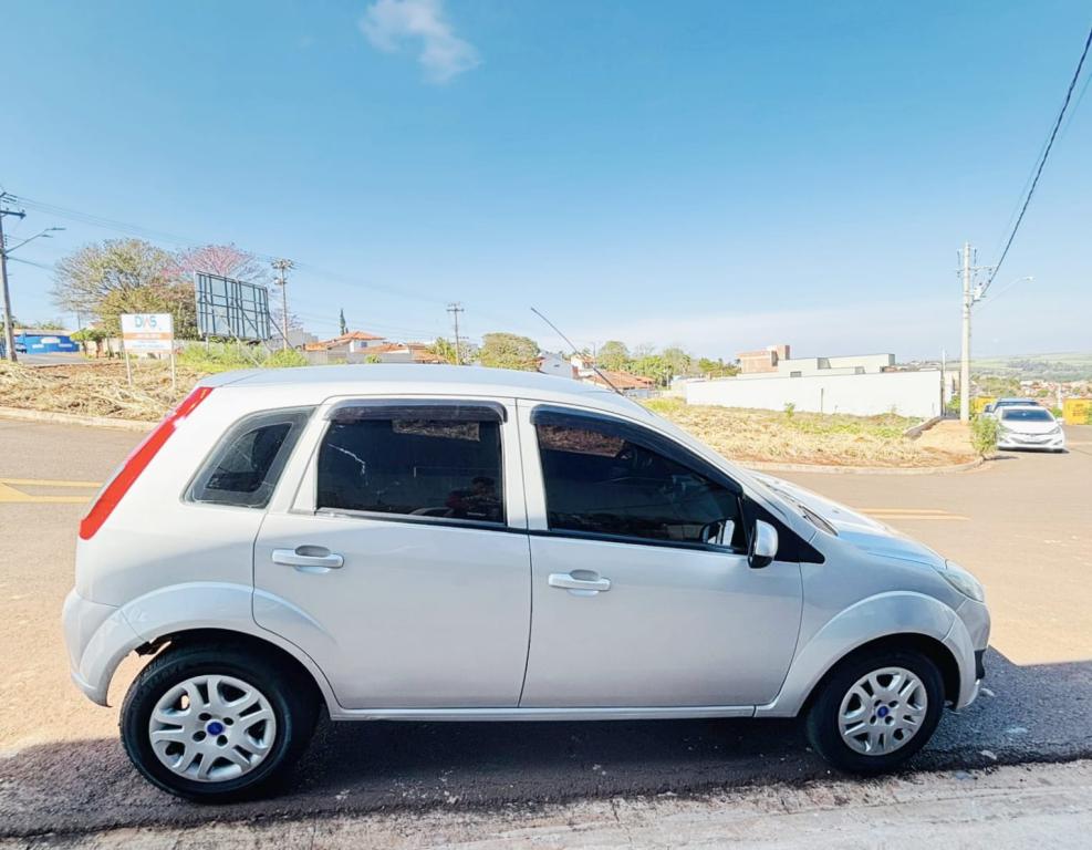 FORD Fiesta Hatch - Foto