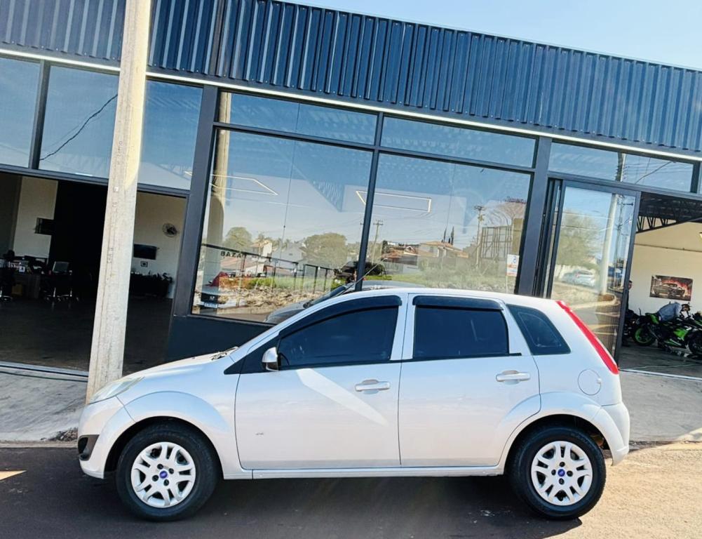 FORD Fiesta Hatch - Foto