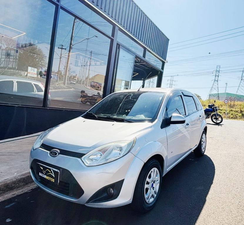 FORD Fiesta Hatch - Foto