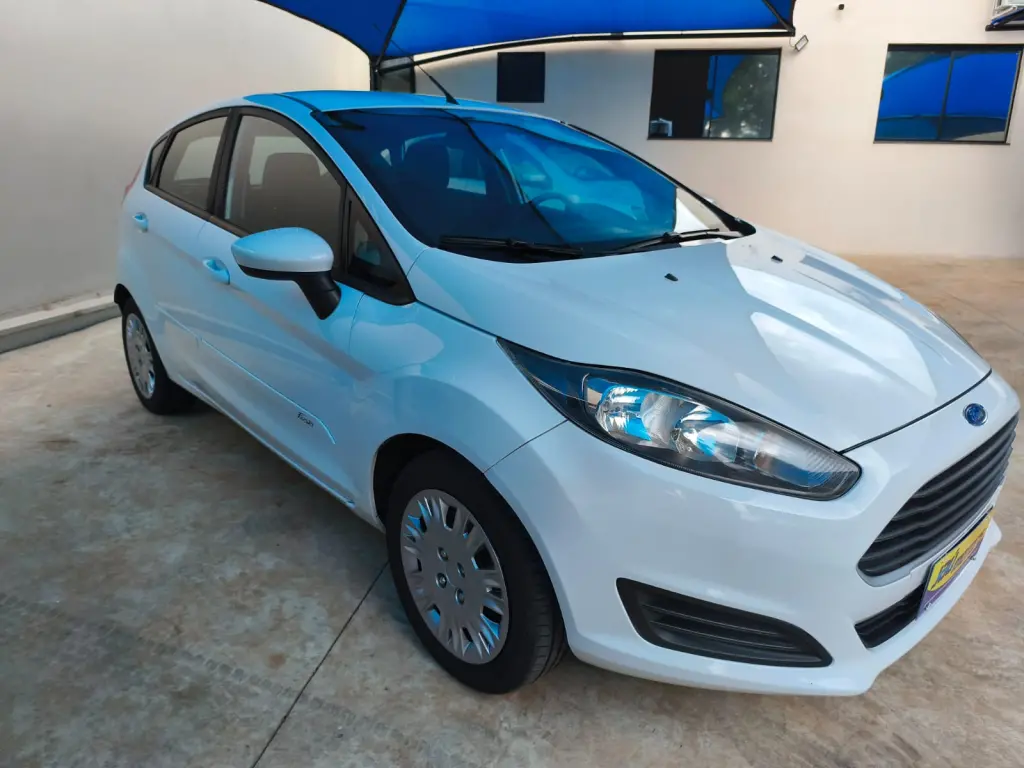FORD Fiesta Hatch - Foto