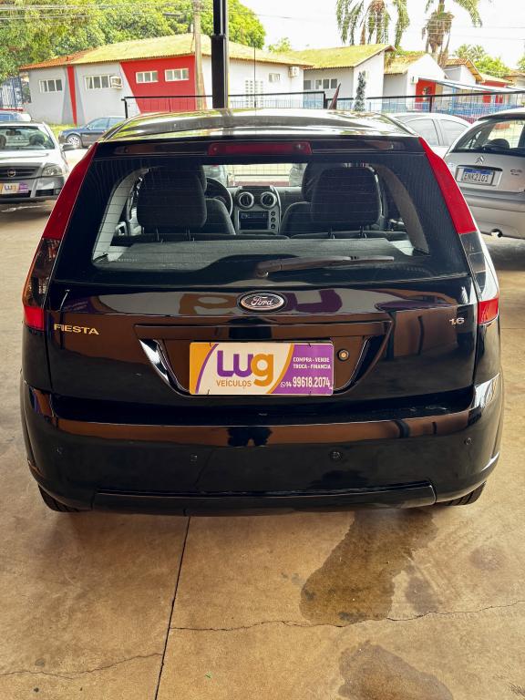 FORD Fiesta Hatch - Foto