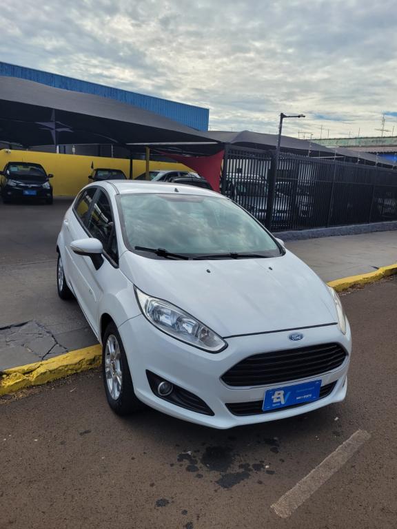 FORD Fiesta Hatch - Foto