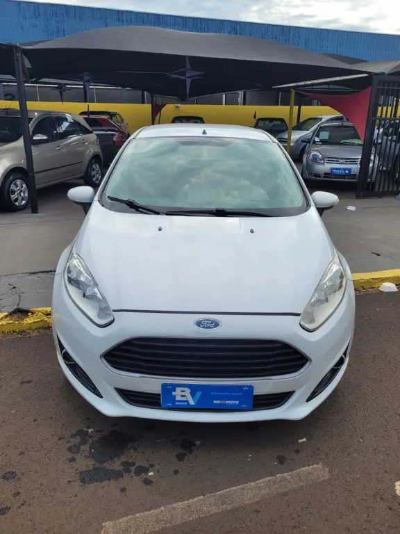 FORD Fiesta Hatch - Foto