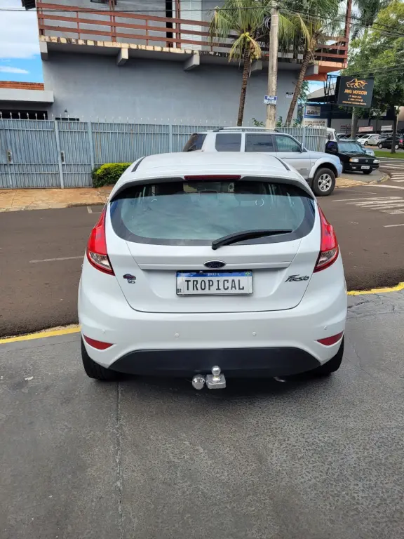FORD Fiesta Hatch - Foto