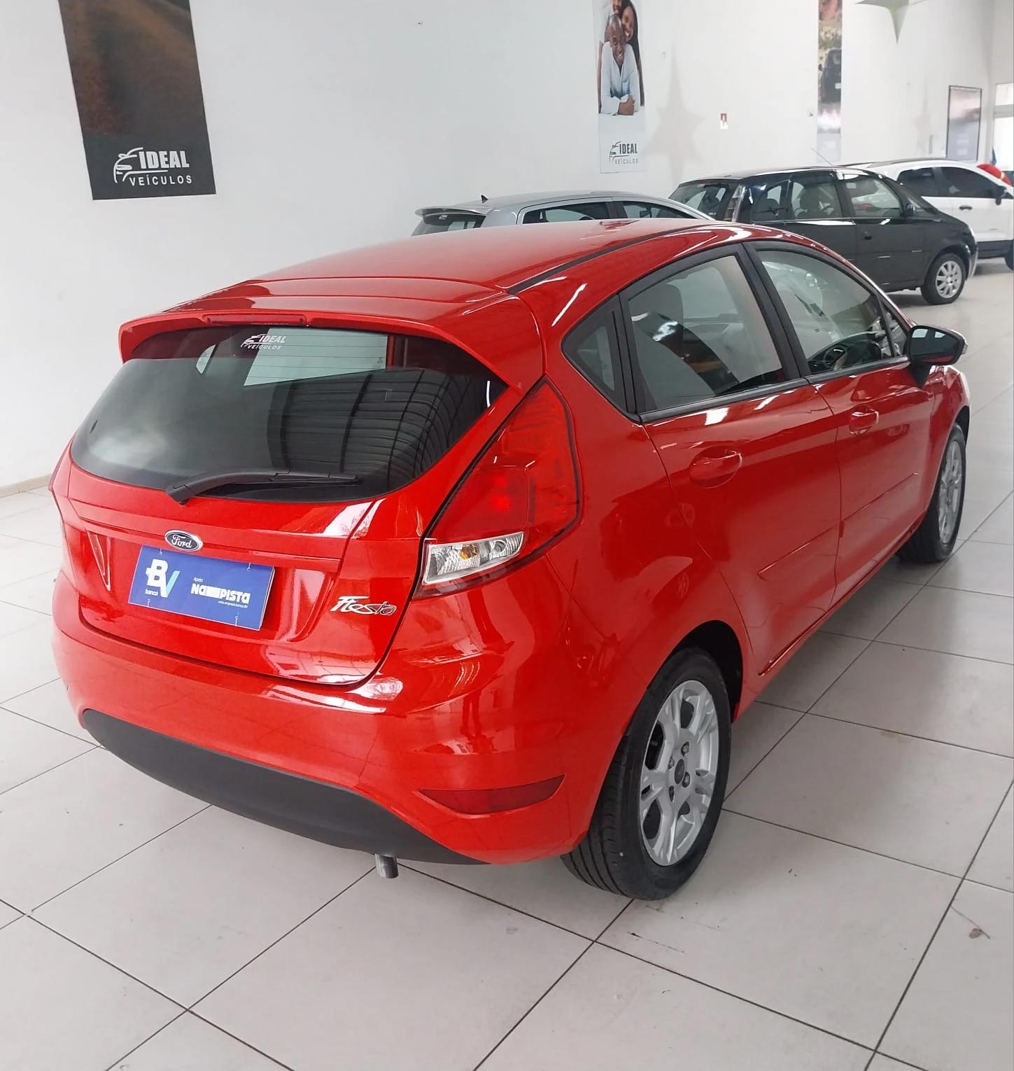 FORD Fiesta Hatch - Foto