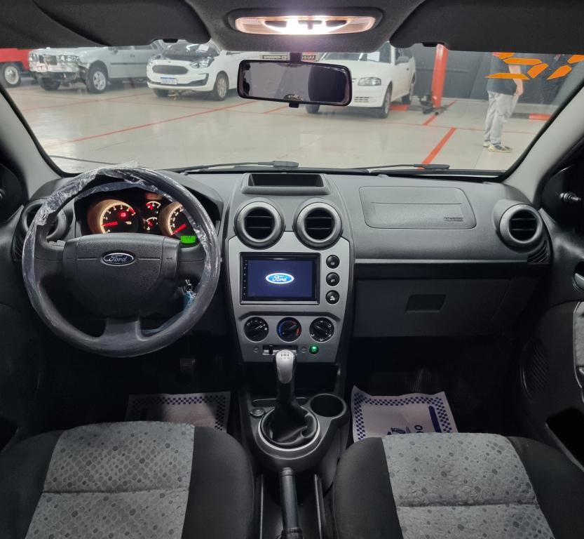 FORD Fiesta Hatch - Foto