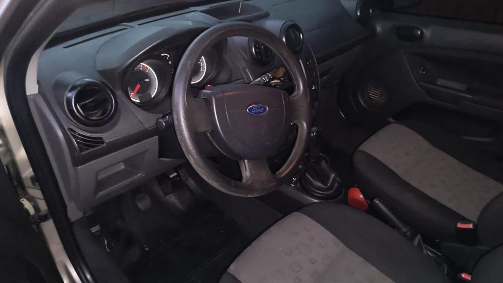 FORD Fiesta Hatch - Foto