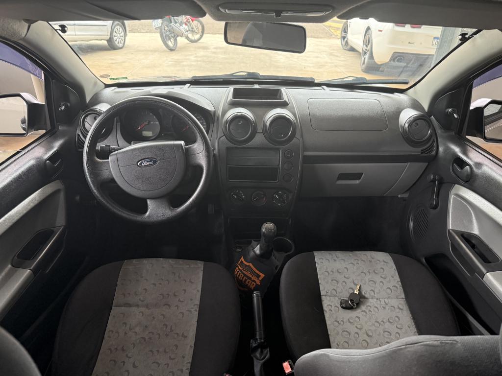 FORD Fiesta Hatch - Foto