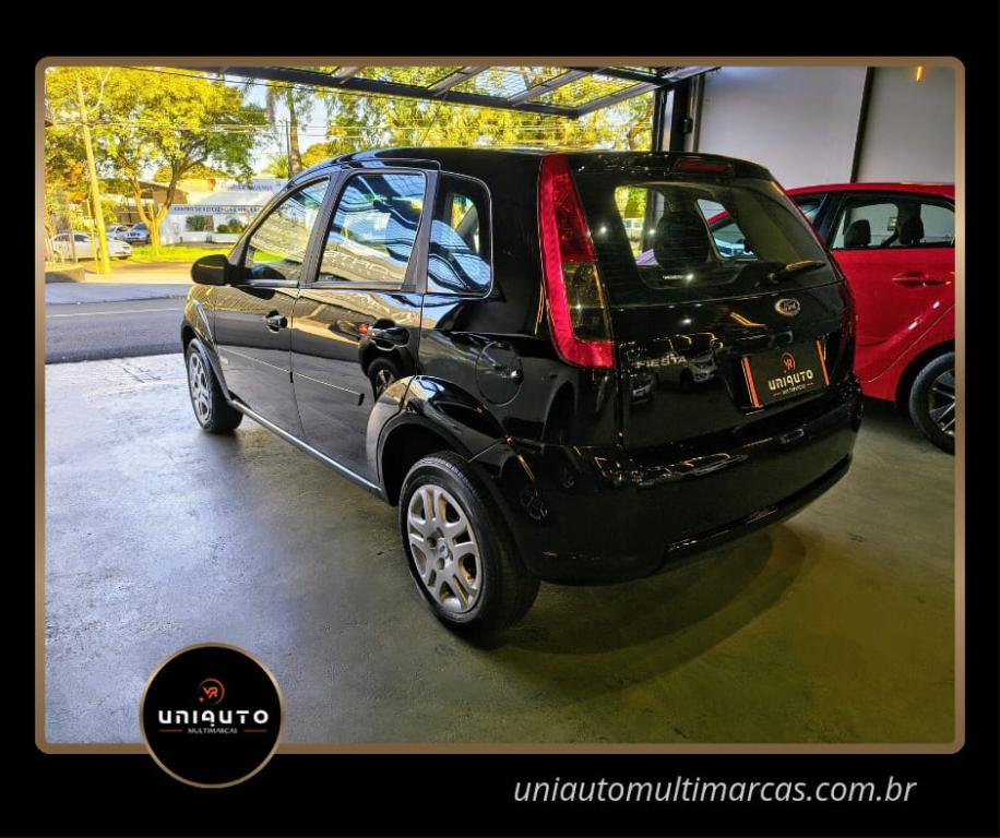 FORD Fiesta Hatch - Foto