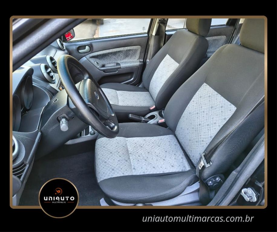 FORD Fiesta Hatch - Foto