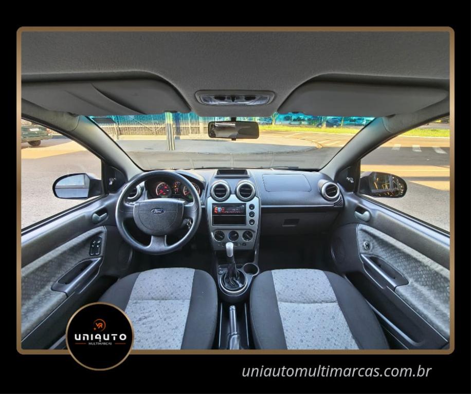 FORD Fiesta Hatch - Foto