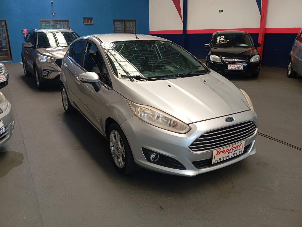 FORD Fiesta Hatch - Foto