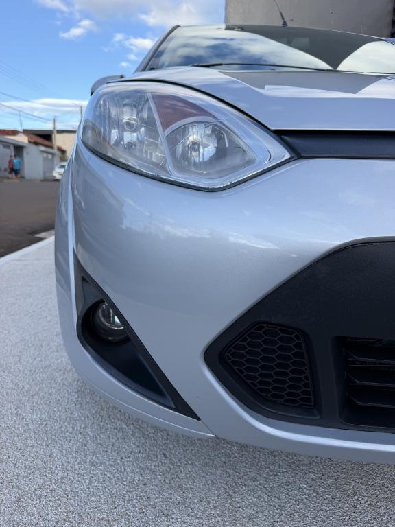 FORD Fiesta Hatch - Foto