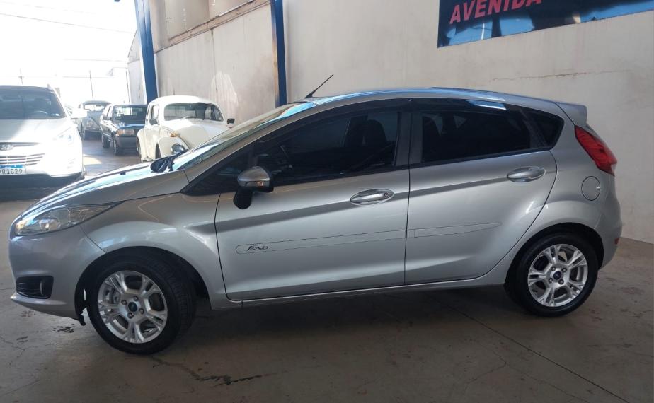 FORD Fiesta Hatch - Foto