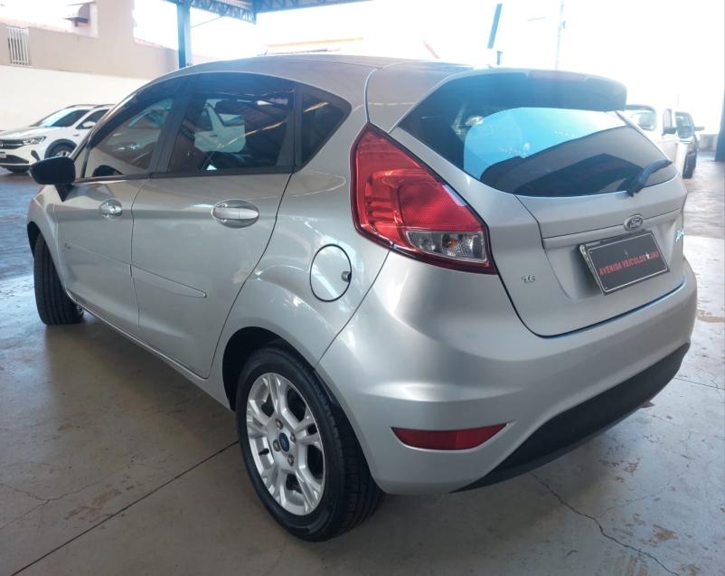 FORD Fiesta Hatch - Foto