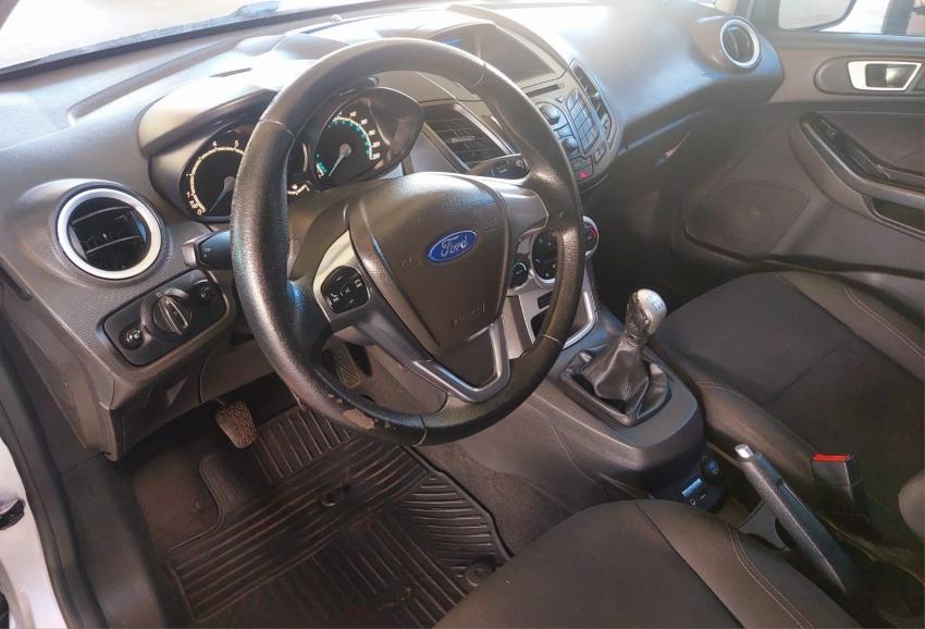 FORD Fiesta Hatch - Foto