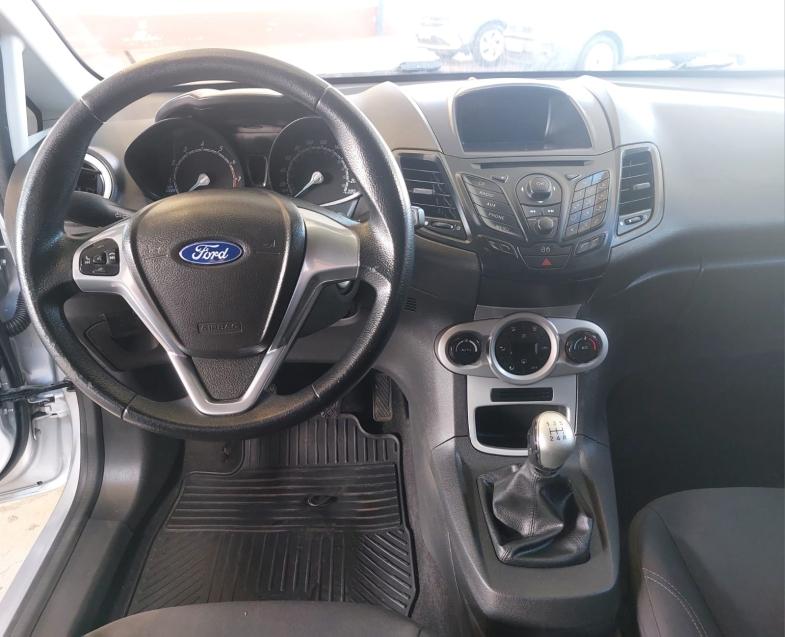 FORD Fiesta Hatch - Foto