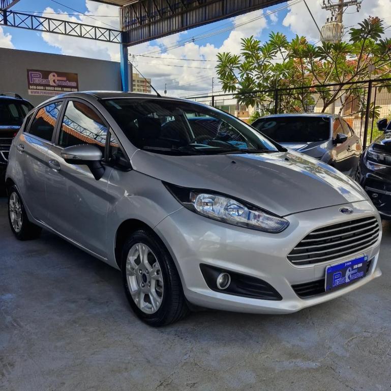 FORD Fiesta Hatch - Foto