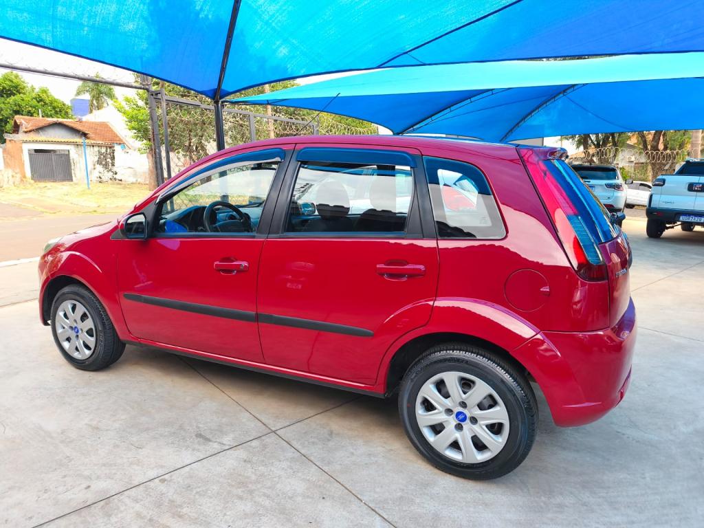 FORD Fiesta Hatch - Foto