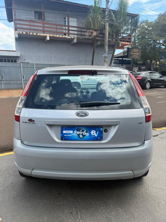 FORD Fiesta Hatch - Foto